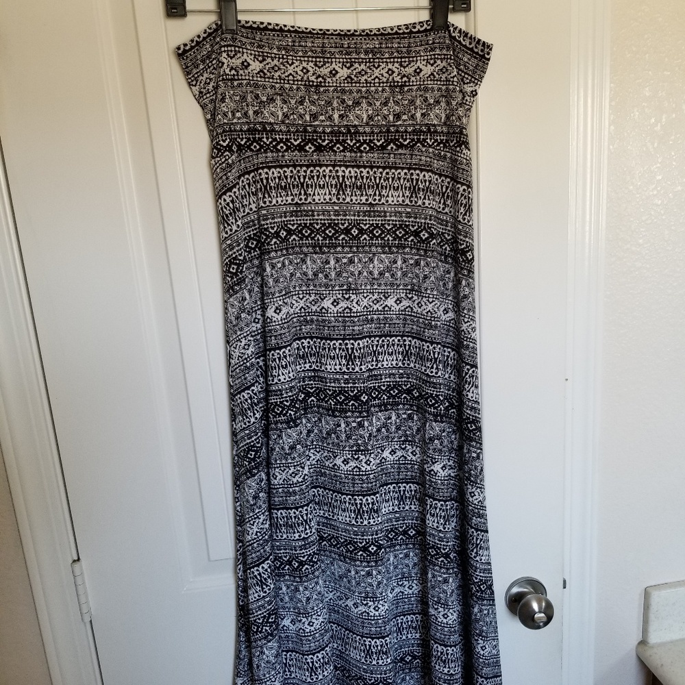 Lularoe black and white maxi skirt